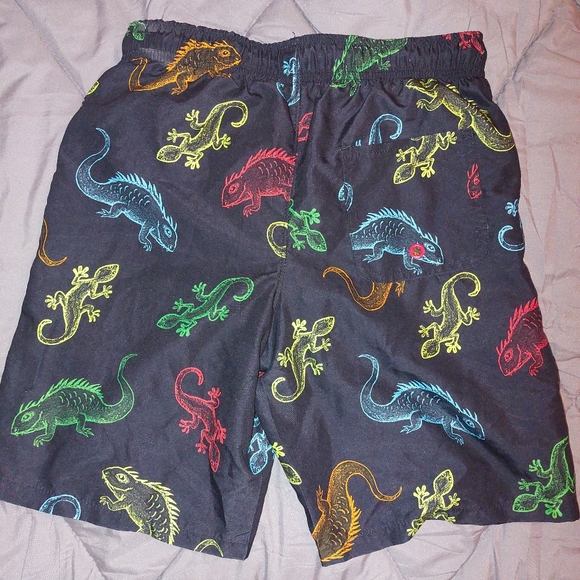 Boys amphibian print swim trunks. Black size large (10-12) - Picture 2 of 3